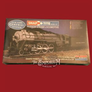 Hudson Steam Locomotive Model Kit, New York Central System - 69140 | Marceline Emporium